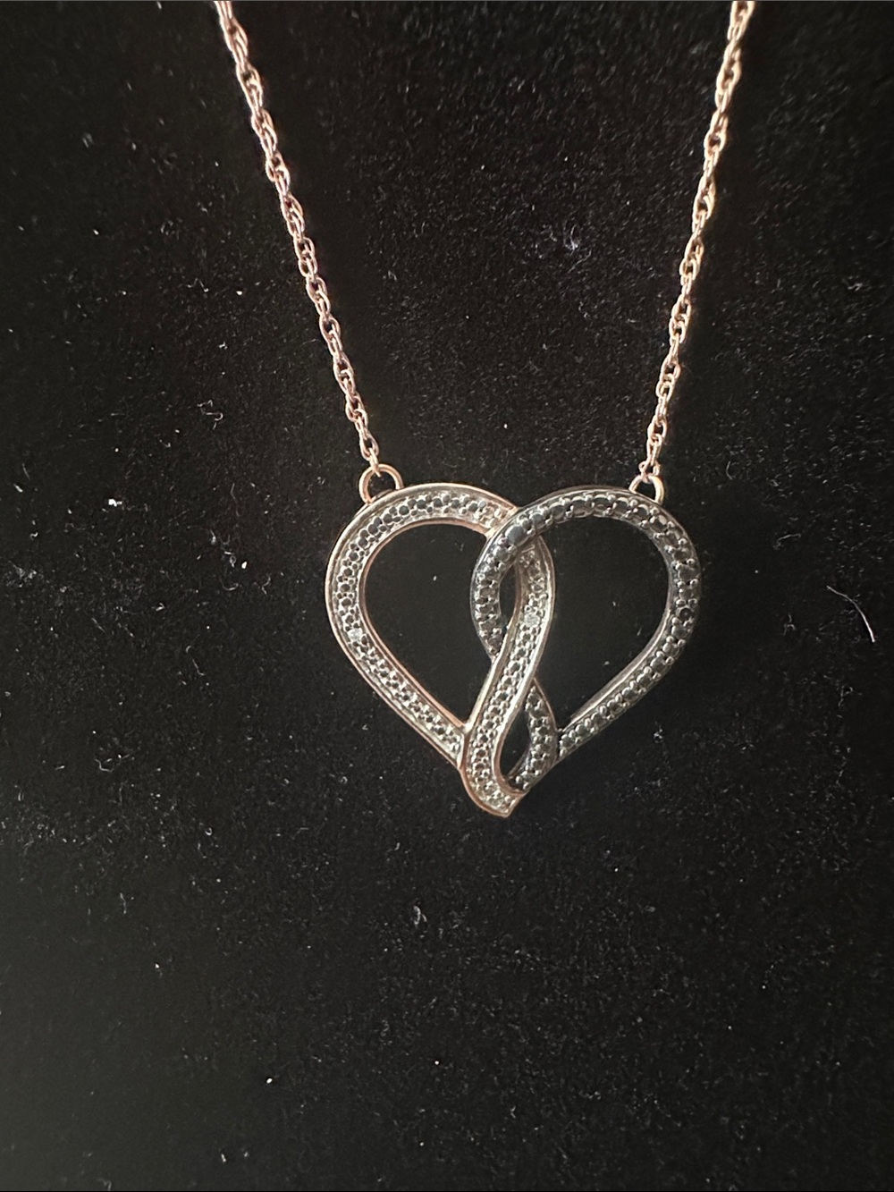 Infinity Heart Pendant , White and Black diamond Accents. Rose gold plated (925)
